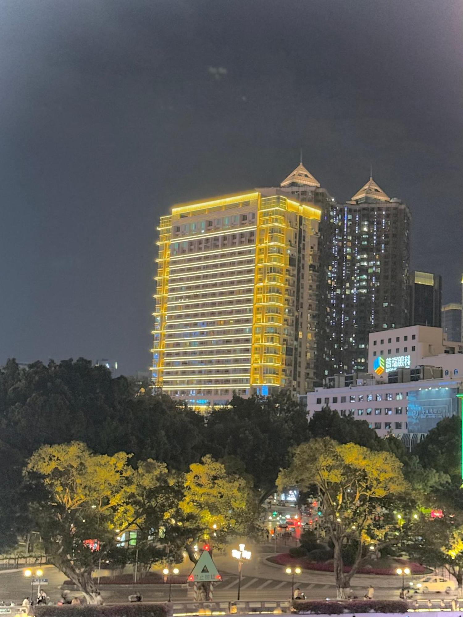Waifiden Guangzhou Haizhu Square Wanyi Apartment Экстерьер фото